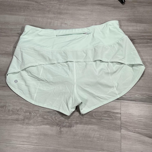 Lululemon Speed Up Short High-Rise *2.5" - Picture 2 of 7